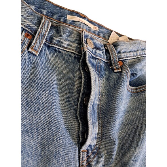 Levi's Women's Size 30 Wedgie Jeans Light Wash Raw Hem High Rise Button Fly - Picture 3 of 13